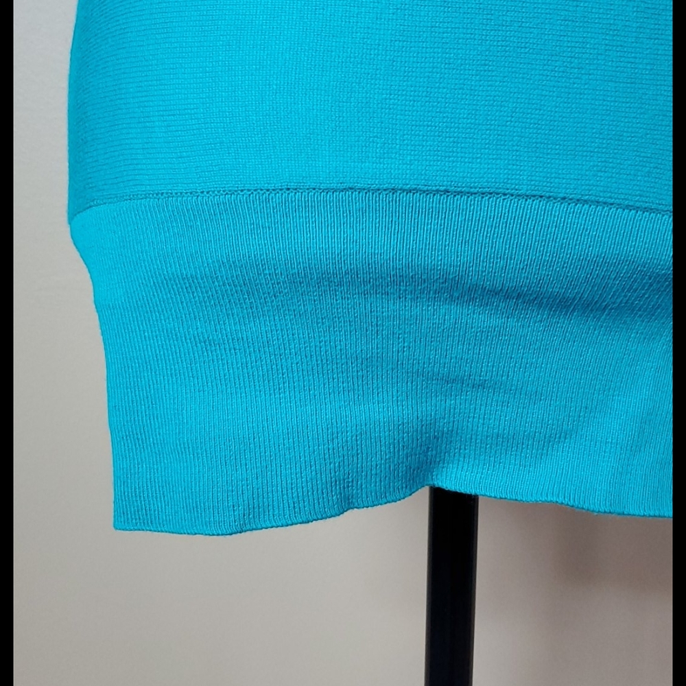 Ann Taylor LOFT green v neck shirt - Picture 6 of 8